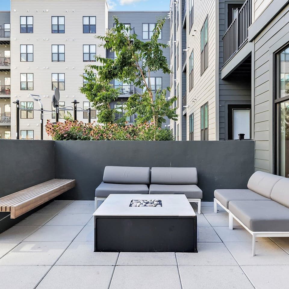Fire-Pit-02-Olive-And-Wooster-New-Haven-08